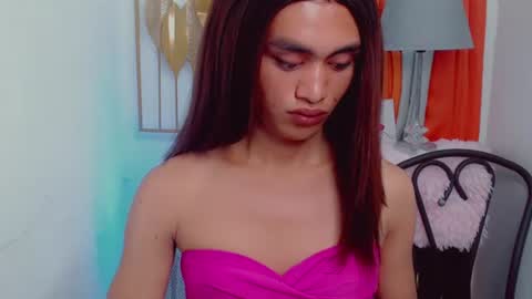 petite_barbie88 online show from 06/18/26, 09:14