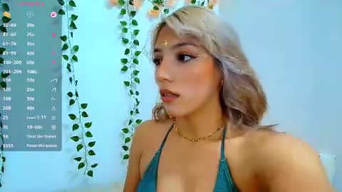 Snapshot of petite_blossom4 chatting on 07/20/26, 01:09 petite_blossom4 online show from 07/20/26, 01:09