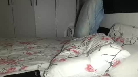 petite_danielle online show from 06/05/26, 11:54