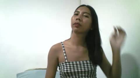 Snapshot of petite_dicklover chatting on 06/08/26, 11:16 Yuriee online show from 06/08/26, 11:16