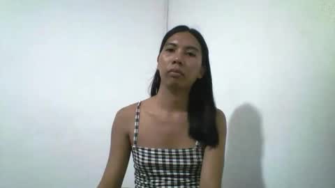 Snapshot of petite_dicklover chatting on 06/09/26, 11:22 Yuriee online show from 06/09/26, 11:22
