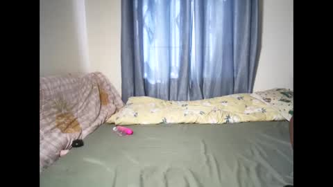 Snapshot of petite_funnie chatting on 09/20/25, 07:09 petite_funnie online show from 09/20/25, 07:09