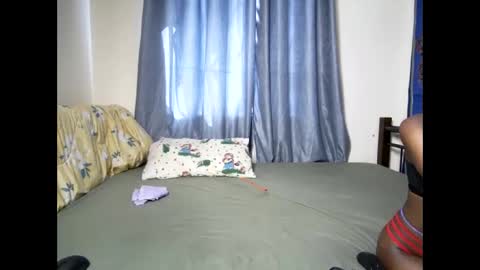 Snapshot of petite_funnie chatting on 10/14/25, 07:31 petite_funnie online show from 10/14/25, 07:31