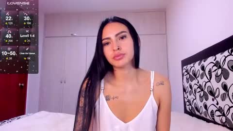 Linda online show from 01/30/25, 03:19