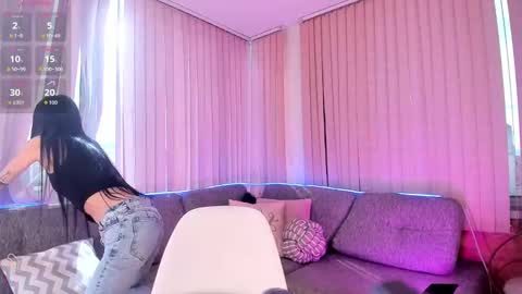 Linda online show from 09/09/25, 07:57