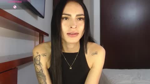 Snapshot of petite_linda chatting on 03/13/26, 02:29 Linda online show from 03/13/26, 02:29