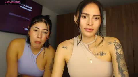 Snapshot of petite_linda chatting on 05/15/26, 01:12 Linda online show from 05/15/26, 01:12