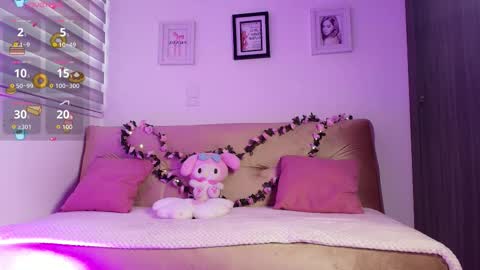 petite_marie_ online show from 02/02/26, 09:57