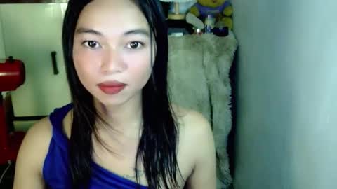 Snapshot of petite_mary69 chatting on 04/18/26, 10:52 petite_mary69 online show from 04/18/26, 10:52
