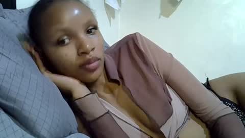 petite_melinda online show from 06/27/26, 10:37
