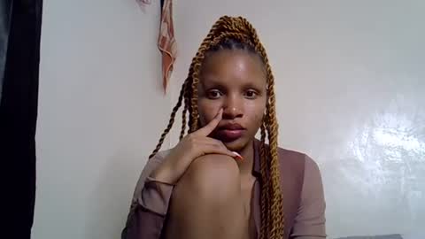petite_melinda online show from 07/07/26, 10:03