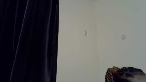 petite_melinda online show from 07/25/26, 11:57