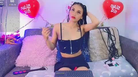 Snapshot of petite_pepper18 chatting on 02/12/26, 04:35 petite_pepper18 online show from 02/12/26, 04:35