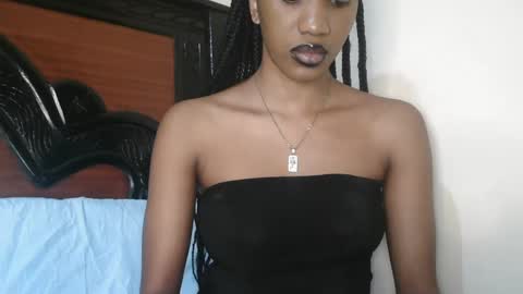 petite_princes online show from 03/12/25, 12:36