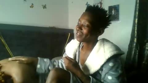 Snapshot of petite_queen69 chatting on 06/11/26, 03:10 petite_queen69 online show from 06/11/26, 03:10