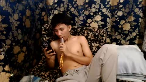 cute vir online show from 07/03/26, 06:53