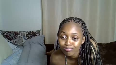 Snapshot of petitecaramell chatting on 10/12/25, 02:21 Caramel online show from 10/12/25, 02:21