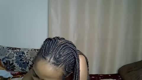 Snapshot of petitecaramell chatting on 11/02/25, 03:09 Caramel online show from 11/02/25, 03:09