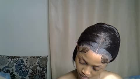 Snapshot of petitecaramell chatting on 11/09/25, 04:38 Caramel online show from 11/09/25, 04:38