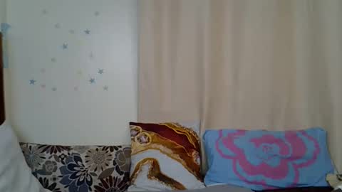 Snapshot of petitecaramell chatting on 11/16/25, 09:42 Caramel online show from 11/16/25, 09:42