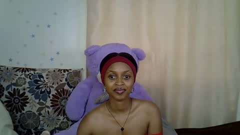 Snapshot of petitecaramell chatting on 11/20/25, 12:05 Caramel online show from 11/20/25, 12:05