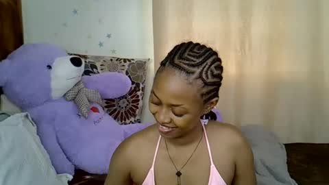 Snapshot of petitecaramell chatting on 11/26/25, 06:25 Caramel online show from 11/26/25, 06:25