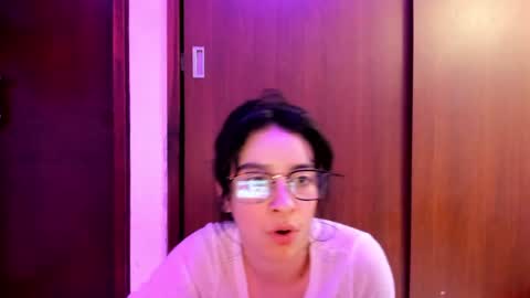 Lunna online show from 02/03/25, 04:14