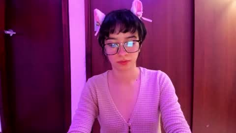 Lunna online show from 03/03/25, 12:48