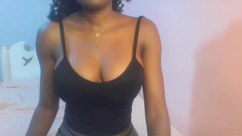 Snapshot of petiteediva chatting on 06/10/26, 02:34 diva online show from 06/10/26, 02:34