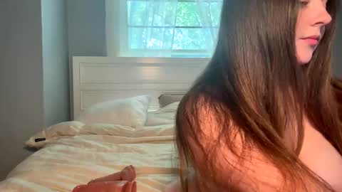 Bella online show from 06/04/26, 06:36