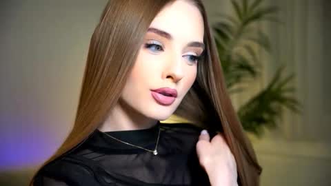 Petitegonwiild online show from 11/21/25, 09:24