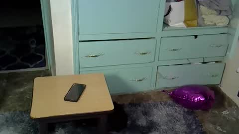 Snapshot of petitekittyy chatting on 05/19/26, 01:56 Kitty online show from 05/19/26, 01:56