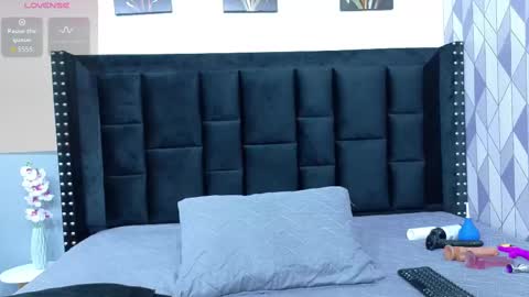 little sharon online show from 10/08/25, 03:04