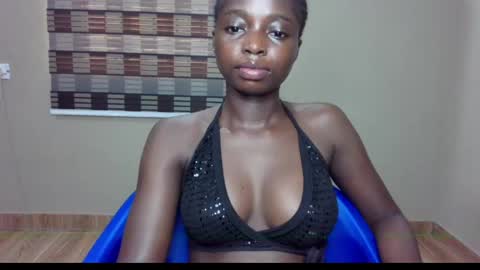Snapshot of petitexxebony chatting on 06/03/26, 02:33 petitexxebony online show from 06/03/26, 02:33