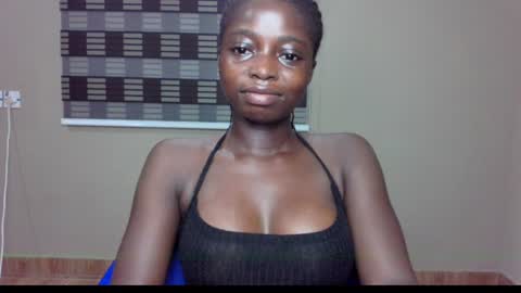 Snapshot of petitexxebony chatting on 06/10/26, 07:13 petitexxebony online show from 06/10/26, 07:13