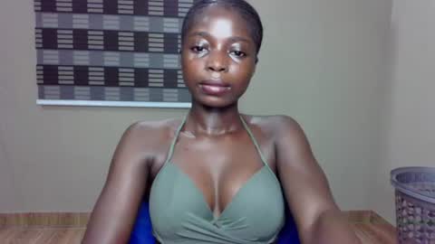 petitexxebony online show from 07/07/26, 07:51