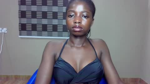 petitexxebony online show from 07/15/26, 07:30