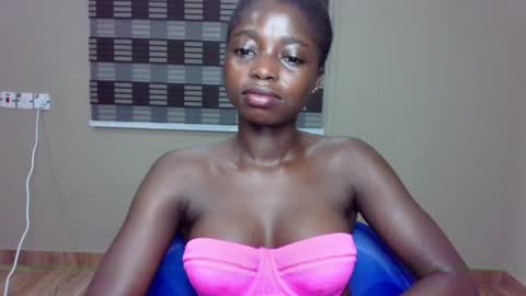 petitexxebony online show from 07/16/26, 08:15