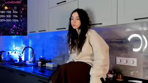 Emma online show from 01/07/25, 03:02
