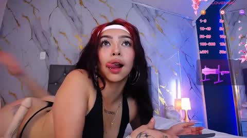 Pettit Courtny online show from 02/19/25, 10:42