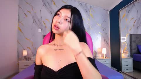 Pettit Courtny online show from 03/01/25, 07:37