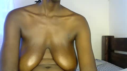 Snapshot of pettite_cora1 chatting on 12/03/25, 02:04 pettite_cora1 online show from 12/03/25, 02:04