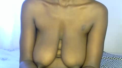 Snapshot of pettite_cora1 chatting on 12/16/25, 11:59 pettite_cora1 online show from 12/16/25, 11:59