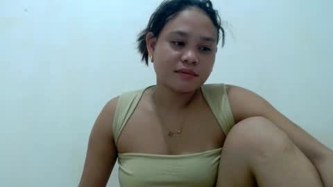 petty_yumii online show from 06/06/26, 11:48