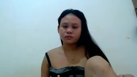 petty_yumii online show from 06/08/26, 11:16