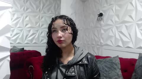Snapshot of pettymoon chatting on 10/23/25, 11:53 Moon  online show from 10/23/25, 11:53