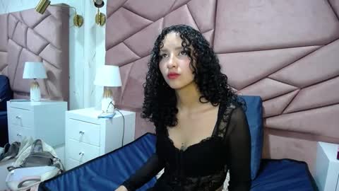 Snapshot of pettymoon chatting on 10/26/25, 06:03 Moon  online show from 10/26/25, 06:03