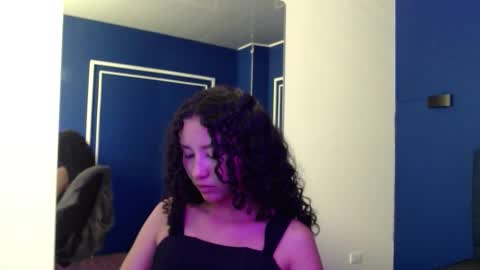 Snapshot of pettymoon chatting on 11/24/25, 07:35 Moon online show from 11/24/25, 07:35