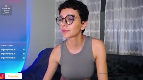 Peyton online show from 01/05/25, 04:14
