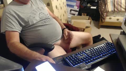 pghhorny2 online show from 10/04/25, 01:47